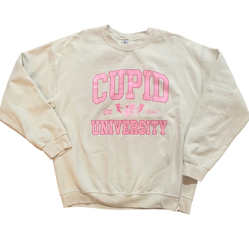 Gildan Cupid University Graphic Sweatshirt Cream Pink Valentines Day Women Large